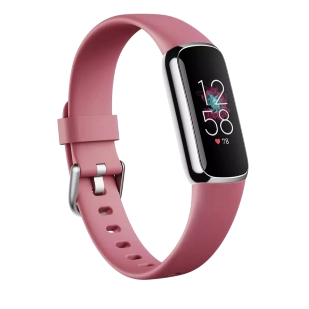 Fitbit Luxe (Dusty rose, pink color)